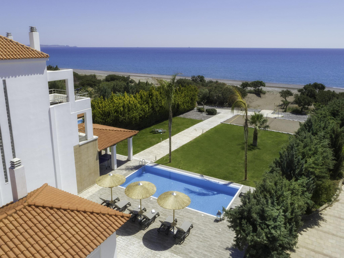 Others 4, Villa on Island with Private Pool, Garde, Terrace, Parking, South Aegean
