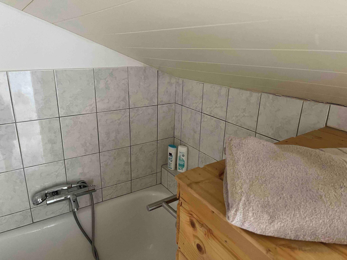 Others 3, Historic apartment in the old village of Naters, Brig