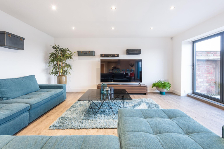 Others 3, Captivating 4-bed House in Lincoln, Lincolnshire