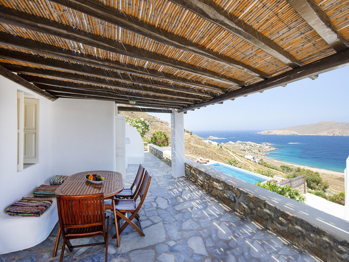 Others 2, Villa in Mykonos near Agios Sostis Beach, South Aegean