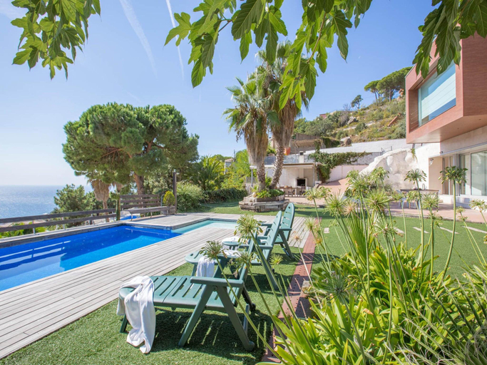 Others 4, Villa in Costa Brava near Cala Canyelles Beach, Girona