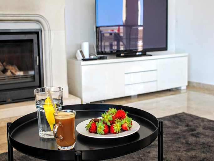 Others 4, Villa with Heated Pool, Alicante
