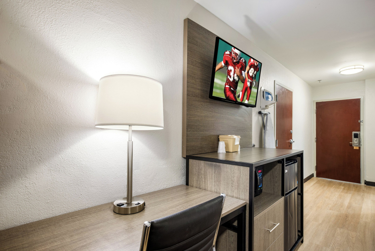 Others 4, Red Roof Inn PLUS+ & Suites Savannah - I-95, Chatham