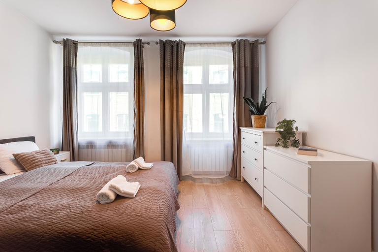 Others 5, Aksamitna Przystań przy Starym Rynku, Poznań City
