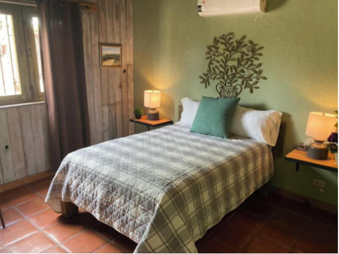 Bedroom 2, Vinya Abril, Ensenada