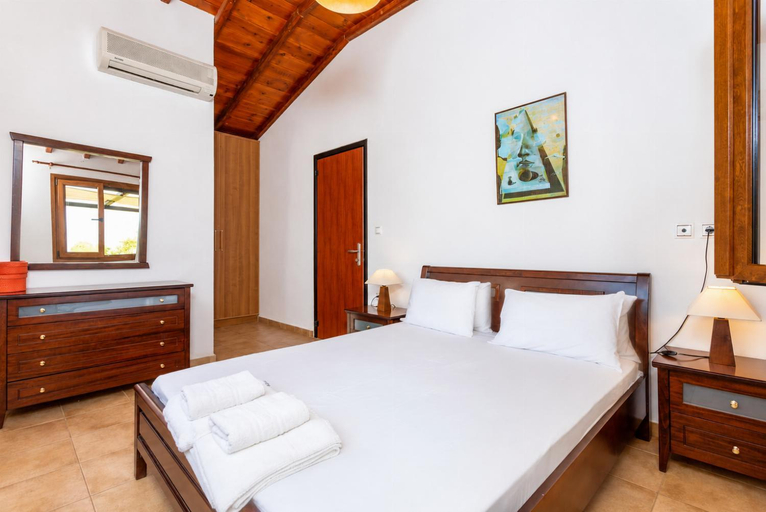 Bedroom, Villa Katerina Private Pool, Sea Views, A/C, WiFi, Thessaly