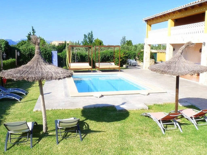 Others 2, Spacious villa in Alcúdia with pool, Baleares