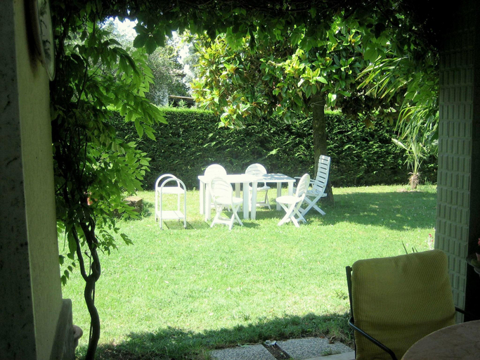 Others 5, Villa in Lazise with Lake Garda Views, Verona