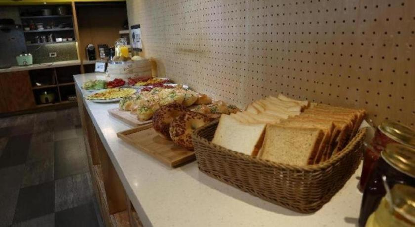 Food & Drinks 5, Bouti City Capsule Inn, Taipei City