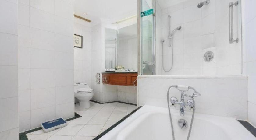 Bathroom 5, Shantou Golden Gulf Hotel, Shantou