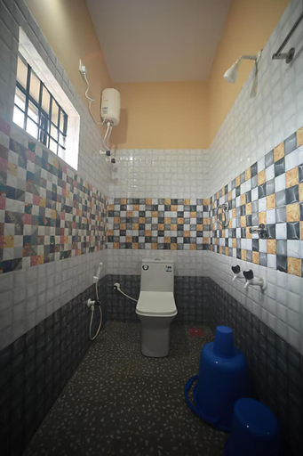 Bathroom, Mavalli Sea House Murdeshwar, Uttara Kannada