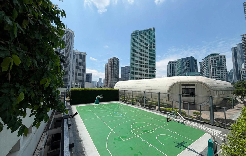 Others 5, Acqua Private Residences, Mandaluyong