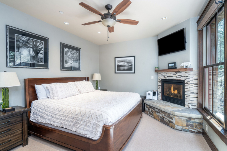 Others 5, Slopeside Reserve 2 Bedroom Condo, San Miguel