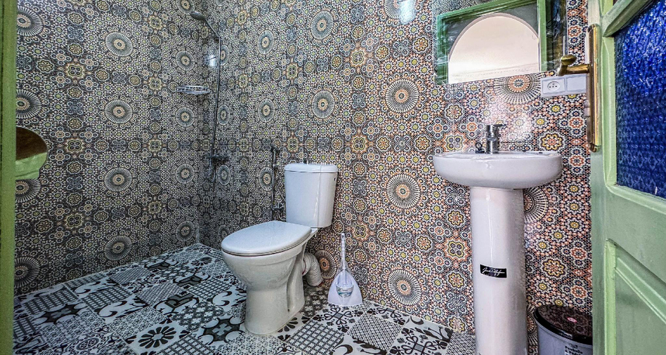 Bathroom 2, Dar Sharif Tanger, Tanger-Assilah
