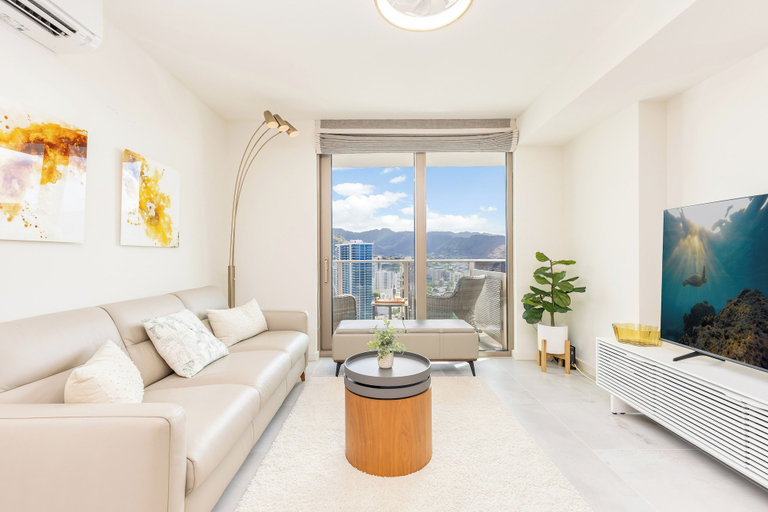 Others 2, Sky Ala Moana Luxury Condo Offering MT Views and Top Amenities, Honolulu