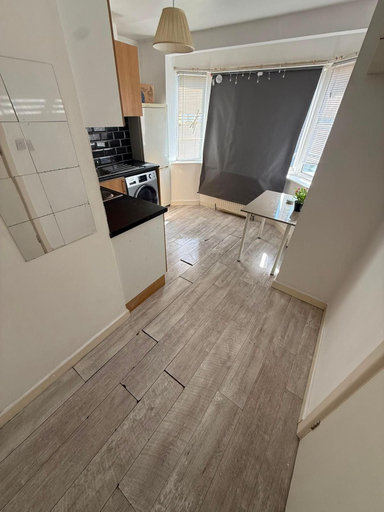 Others 4, Coventry Road Apartments Flat 1, Southampton