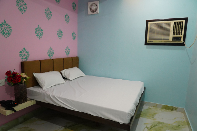 Others 3, Urmila Paying Guest House, Varanasi
