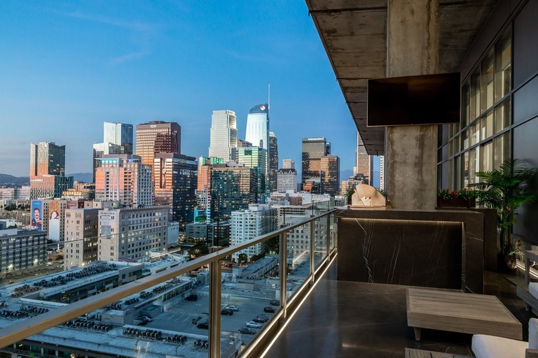 Others 4, Luxury in Downtown L.A, Los Angeles