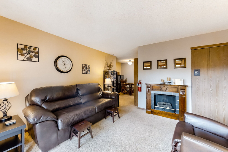 Others 4, Conveniently Located Mountain Condo With Balcony, Wildlife Views, & Golf Course, Larimer