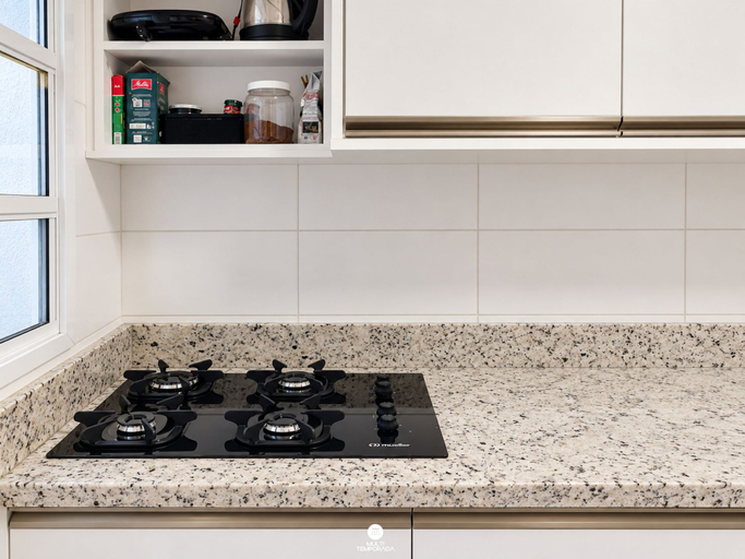 Others 5, Apartamento com Piscina nos Açores, Florianopolis