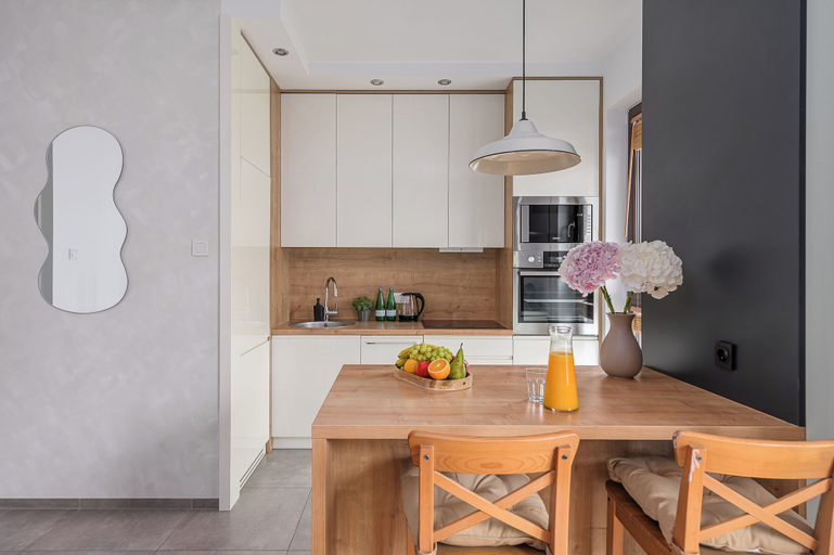 Others 2, Lumina 3-room apart near Wola Museum, Warsaw