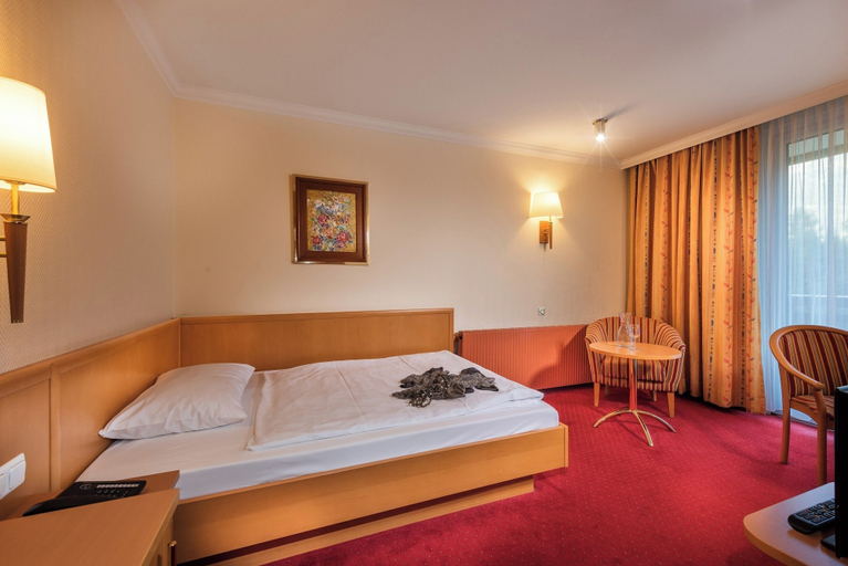 Bedroom 3, Hotel Palace, Sankt Johann im Pongau