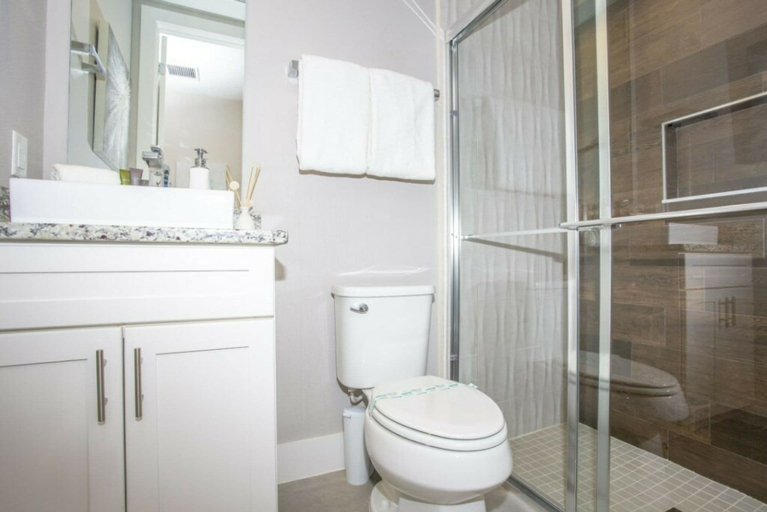 Others 2, 5BR Harry Potter Townhouse 15 min to Disney, Osceola
