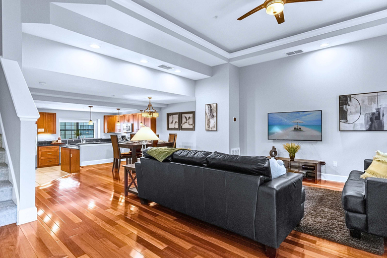 Others 4, Spacious Resort Home Near Disney - Pool, Hot Tub, Orange