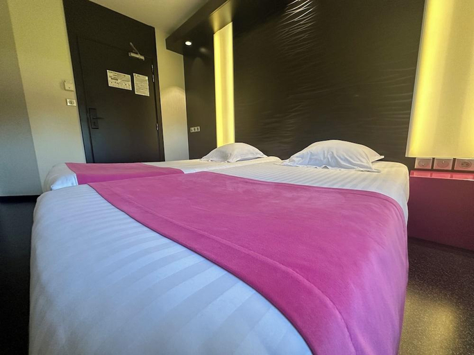 Bedroom 3, B&B HOTEL Bordeaux Yvrac, Gironde