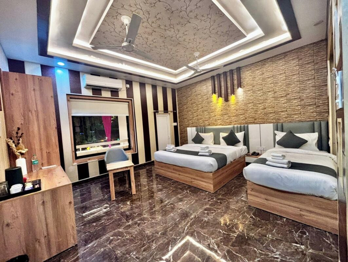 Others 4, RRR Hotel, Faizabad