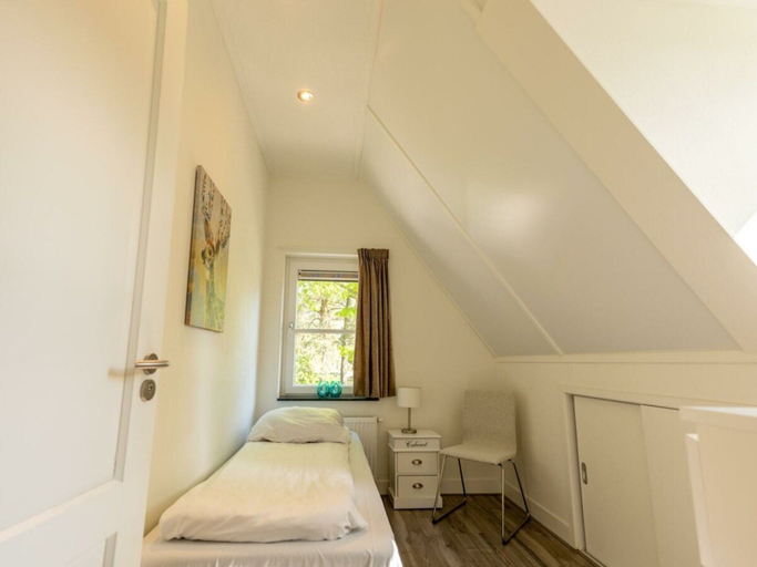 Others 4, Holiday Home in Lochem With Terrace, Lochem