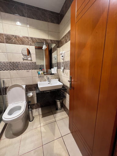 Bathroom 5, PRIMOTEL Grand Al Toubah, Jeddah