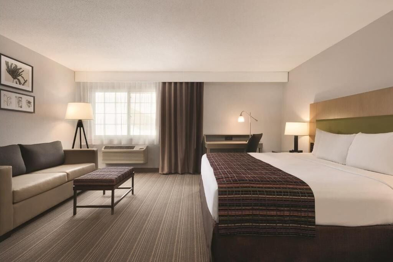 Others 5, The Great North Inn & Suites, Itasca