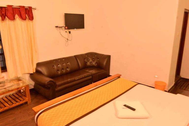 Others 2, Lake Vista Ooty Homestay, The Nilgiris