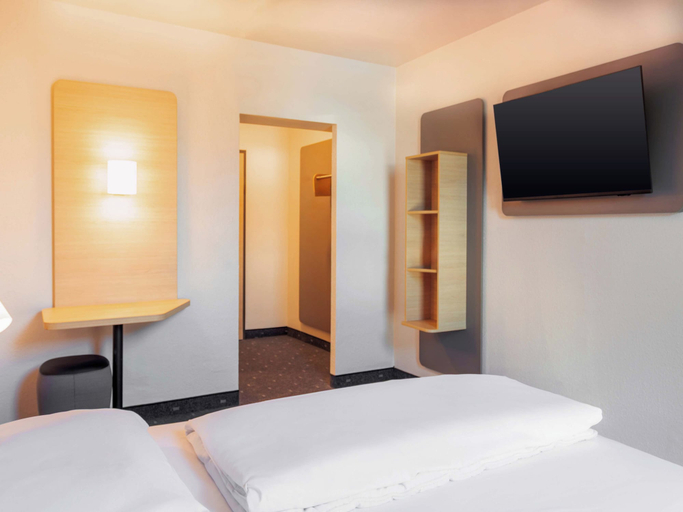 Bedroom 5, B&B HOTEL Mannheim-City, Mannheim