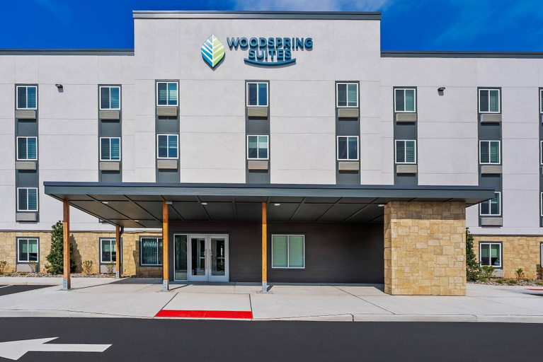 Others 5, WoodSpring Suites Woodbridge Menlo Park Area, Middlesex