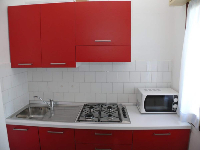 Others 4, Equipped Flat for a Lovely Stay in Bibione, Venezia