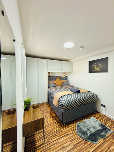 Others 4, Britlodge Ruskin Stay, Manchester