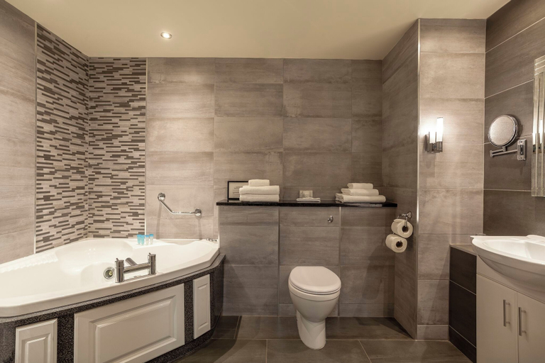 Bathroom 5, Carrickdale Hotel & Spa, Newry, Mourne and Down