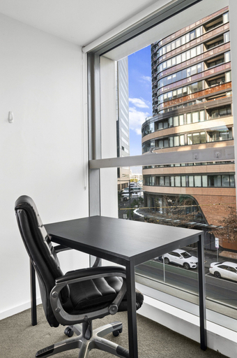 Others 4, Stylish 2-bed Apartment by 888 Collins, Melbourne