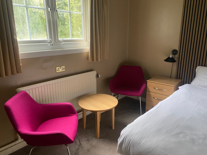 Bedroom 3, Airport Inn Manchester, Cheshire East