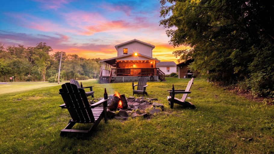 Others 5, Ohana Nature Escape by Avantstay Creekside + Firepit + Grill Waterfall + Beaver Pond Walks, Greene