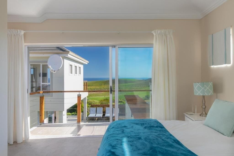 Bedroom 1, Pezula Fairlead Luxury 7A, Eden