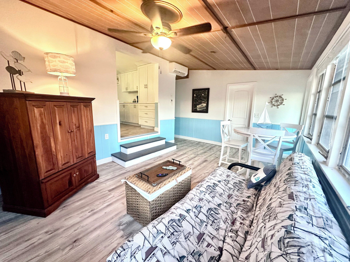 Others 4, Cabin by the Sea, Hernando