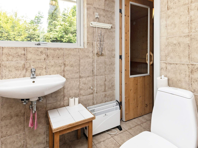 Bathroom 3, 6 Person Holiday Home in Millinge, Faaborg-Midtfyn