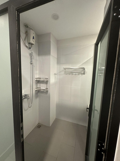Bathroom 4, Nico's Hotel And Sky Bar, Siem Reap