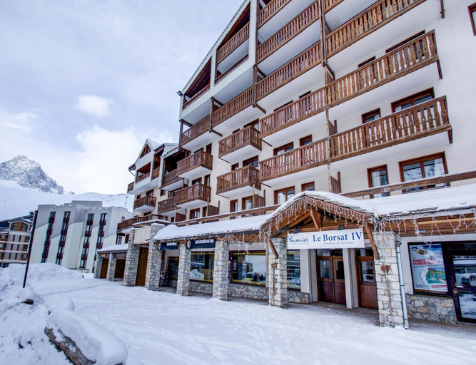 Others 3, High-altitude Stay for 5 With Nearby Lifts, Savoie