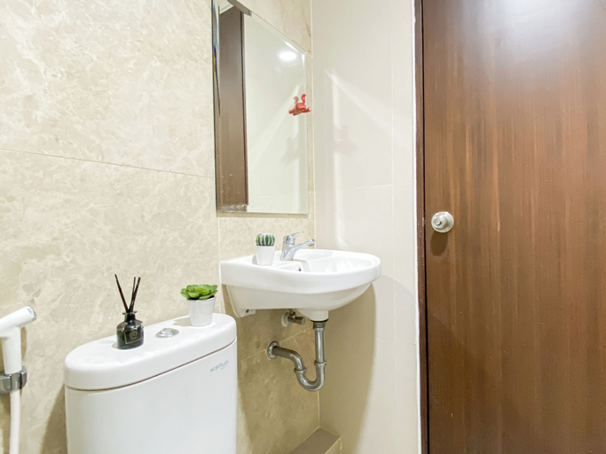 Others 2, Refined And Bright 2Br At Apartment Transpark Cibubur, Depok