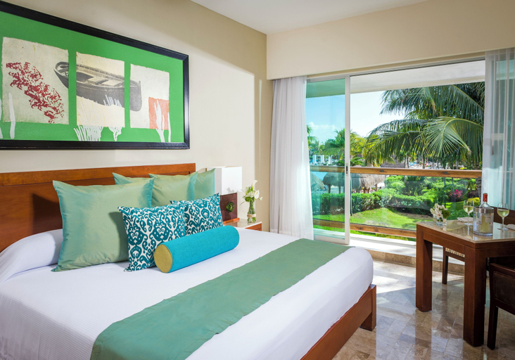 Others 3, Ocean Breeze Riviera Maya, Cozumel