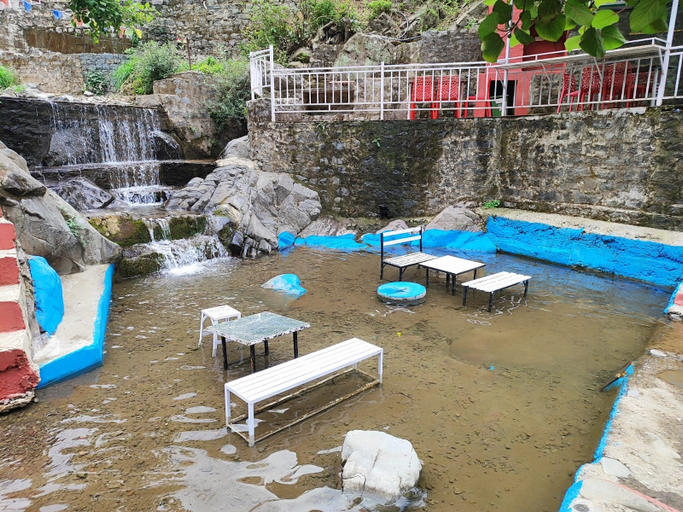 Others 5, Paradise Valley The Bubbling Brooks, Solan